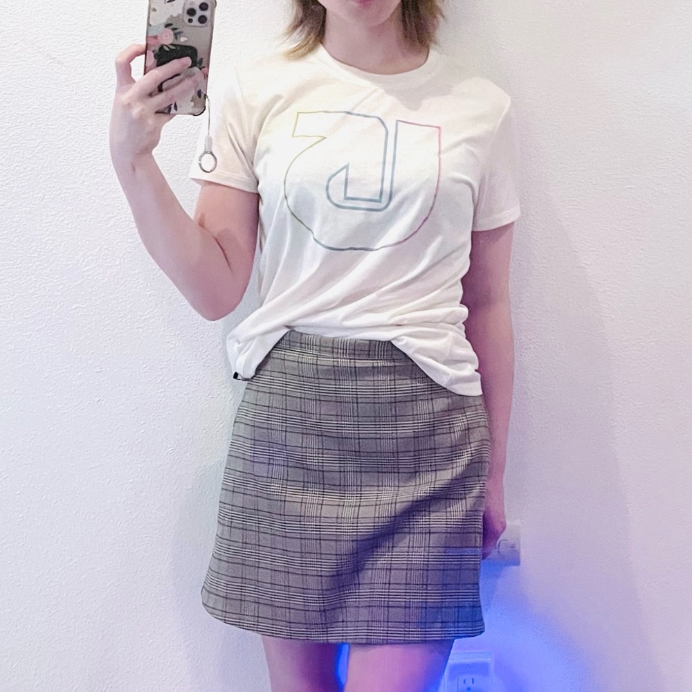 Burton - White Rainbow-Logo Short Sleeve T-Shirt Top [Size M] 🌈